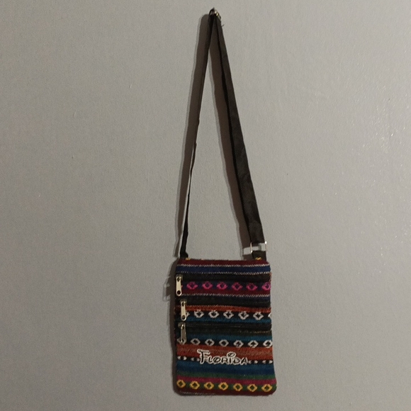 Multi color 3 zippered front section crossbody shoulder bag - Picture 7 of 17